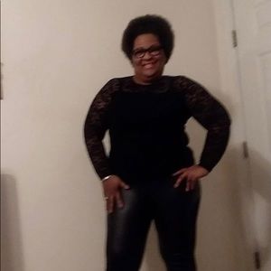 Meet your Posher, Teisha